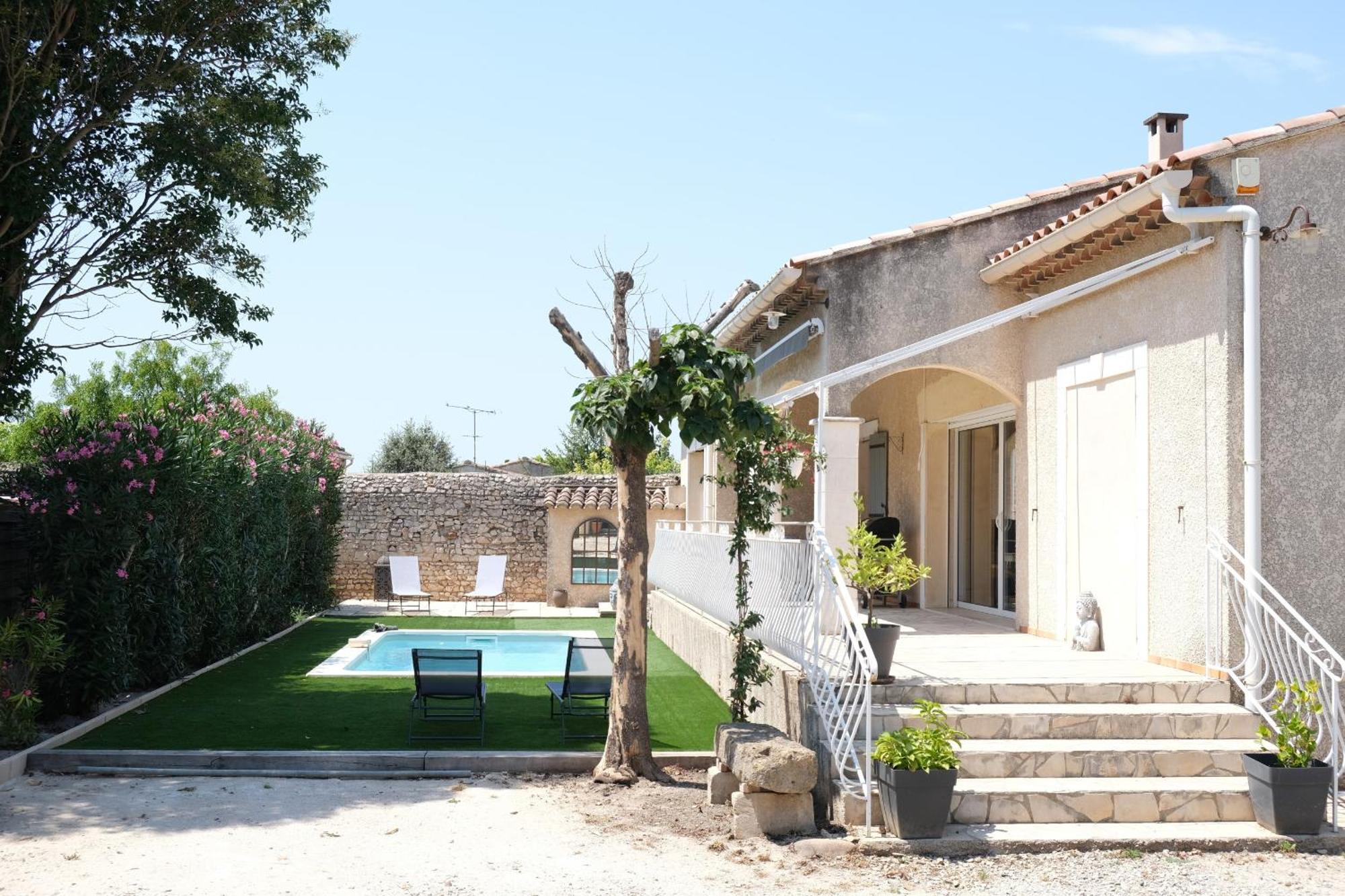 Pretty Detached House With Swimming Pool In The Village Of Mouries Dış mekan fotoğraf