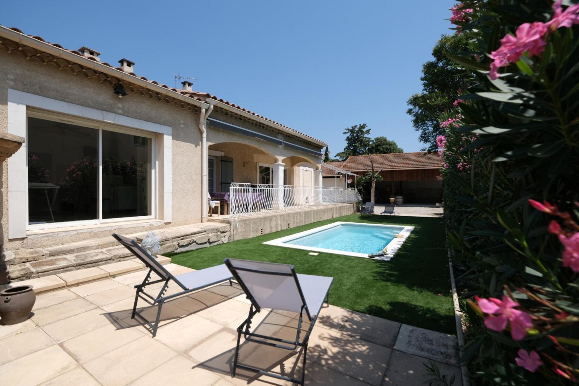 Pretty Detached House With Swimming Pool In The Village Of Mouries Dış mekan fotoğraf